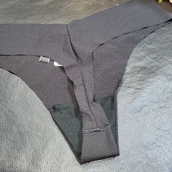 NWT Victoria Secret Seamless Thong - Picture 7 of 9
